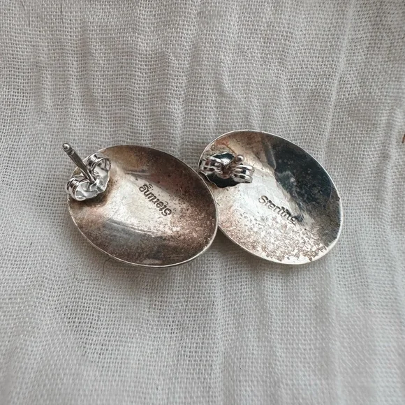 ❣️SALE❣️Vintage snowflake jasper stud earrings - Picture 3 of 3